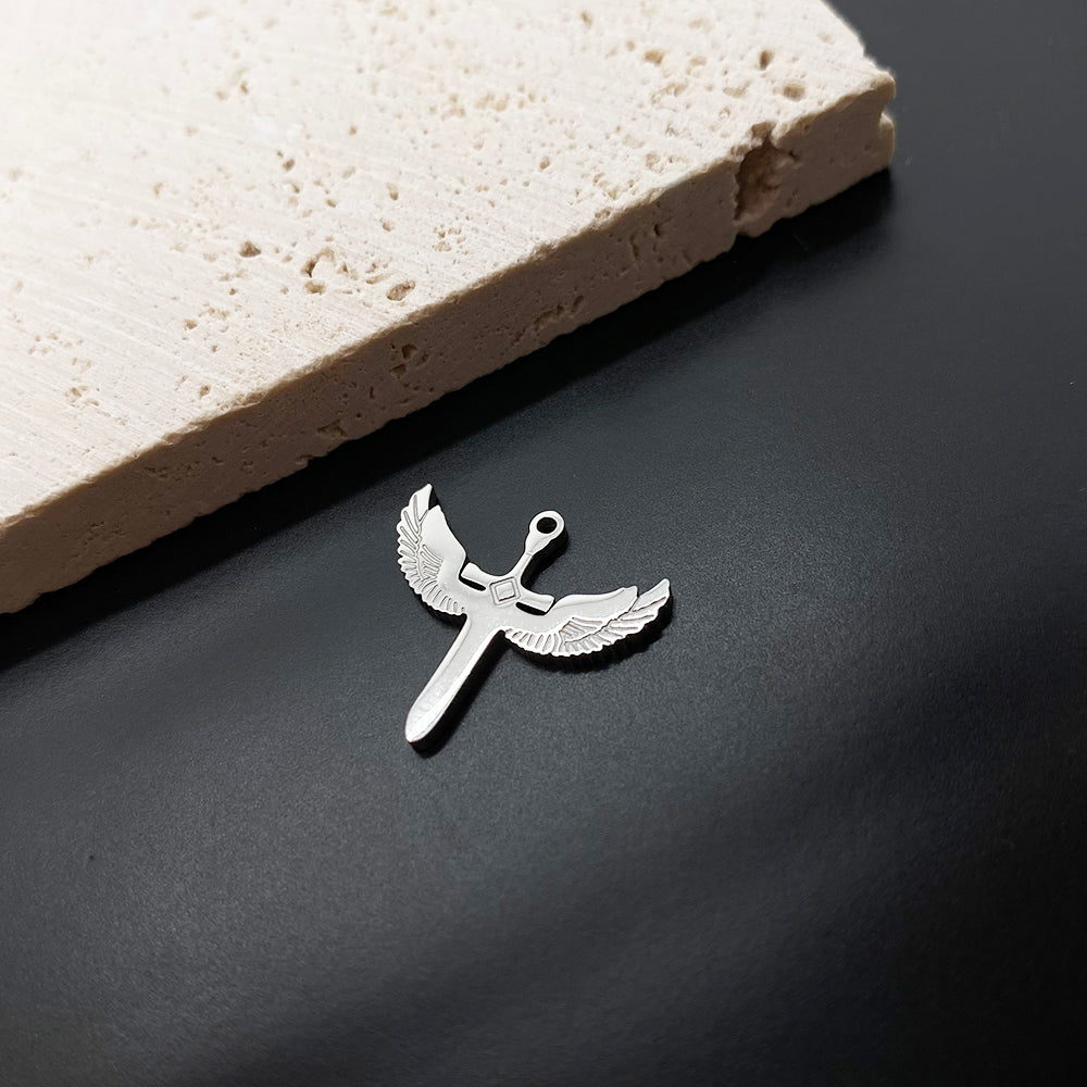 Wing charm