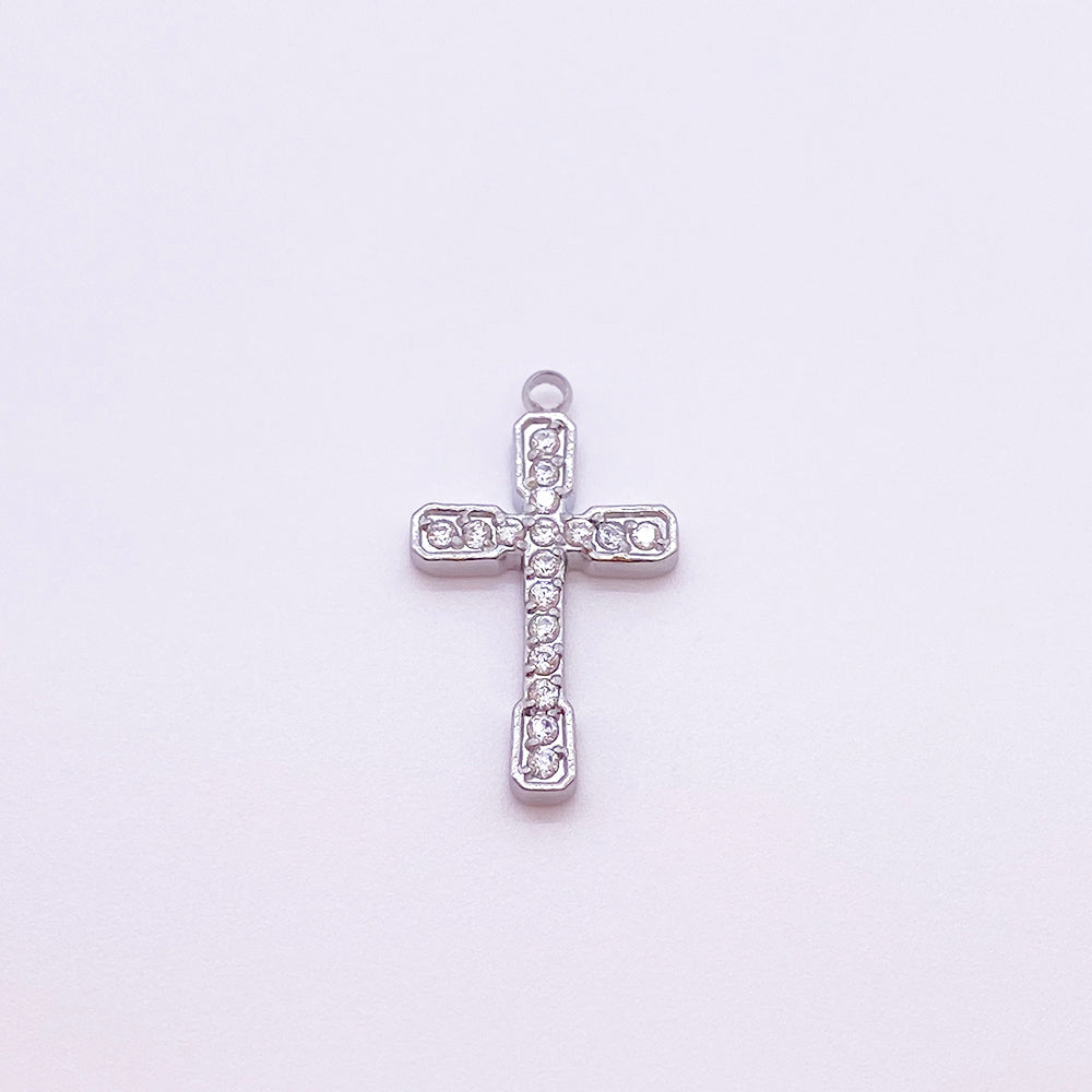 5632 Diamond cross charm