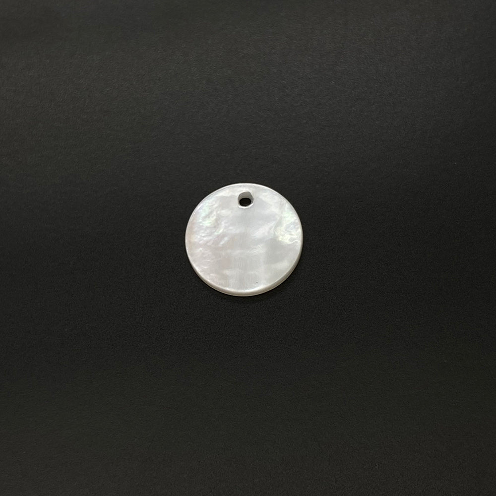 Round shell charm