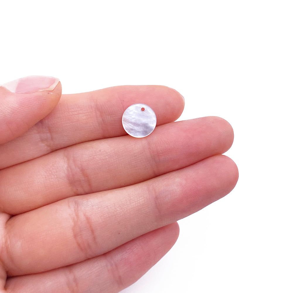 Round shell charm