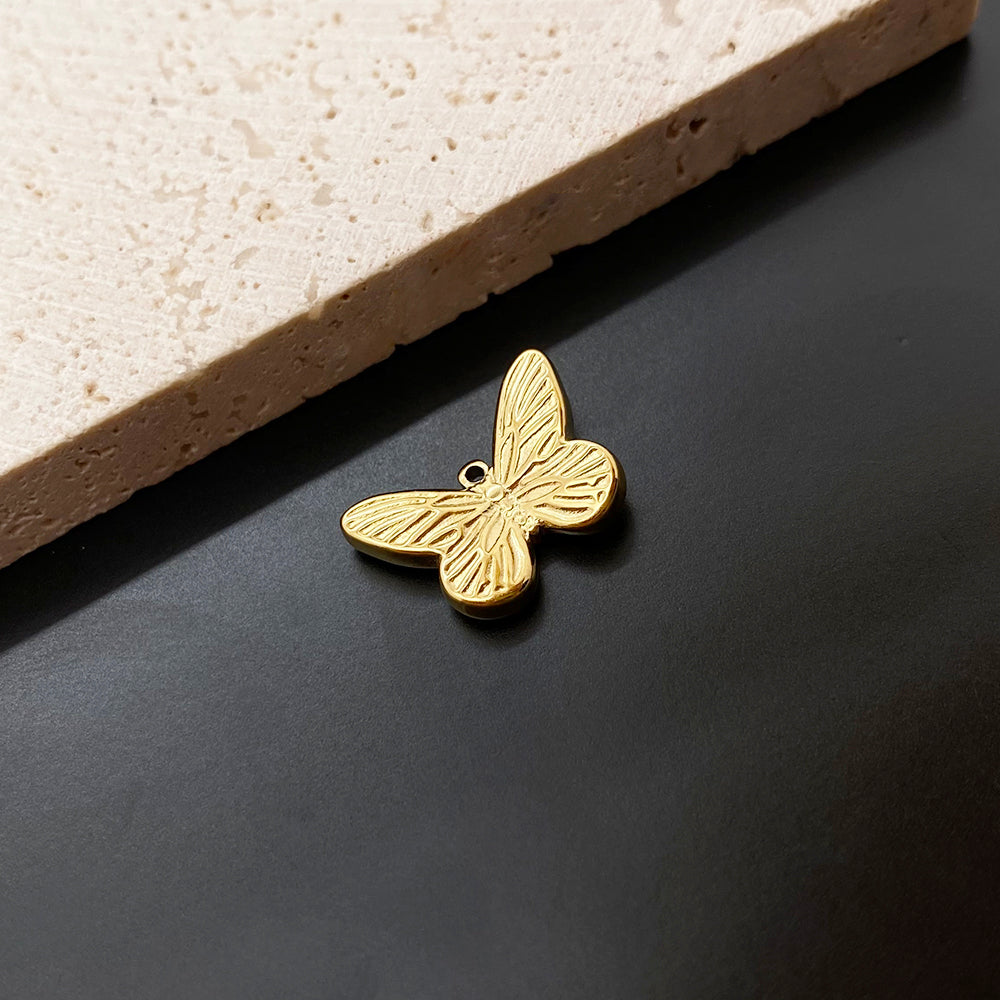 1581 Butterfly charm