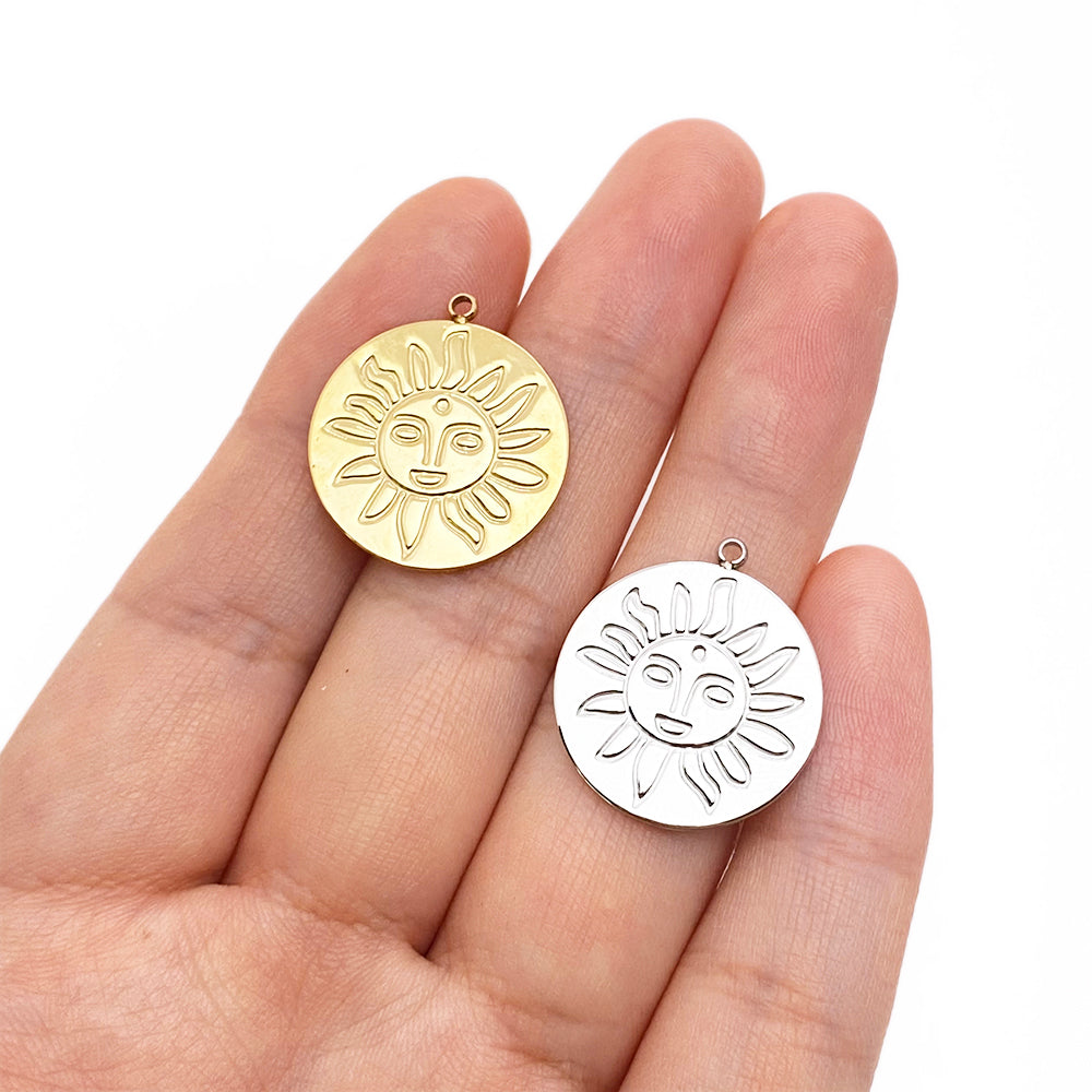 11538 Sun charm