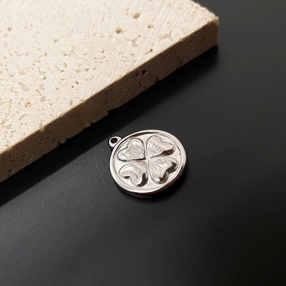 11551 Four leaf clover
