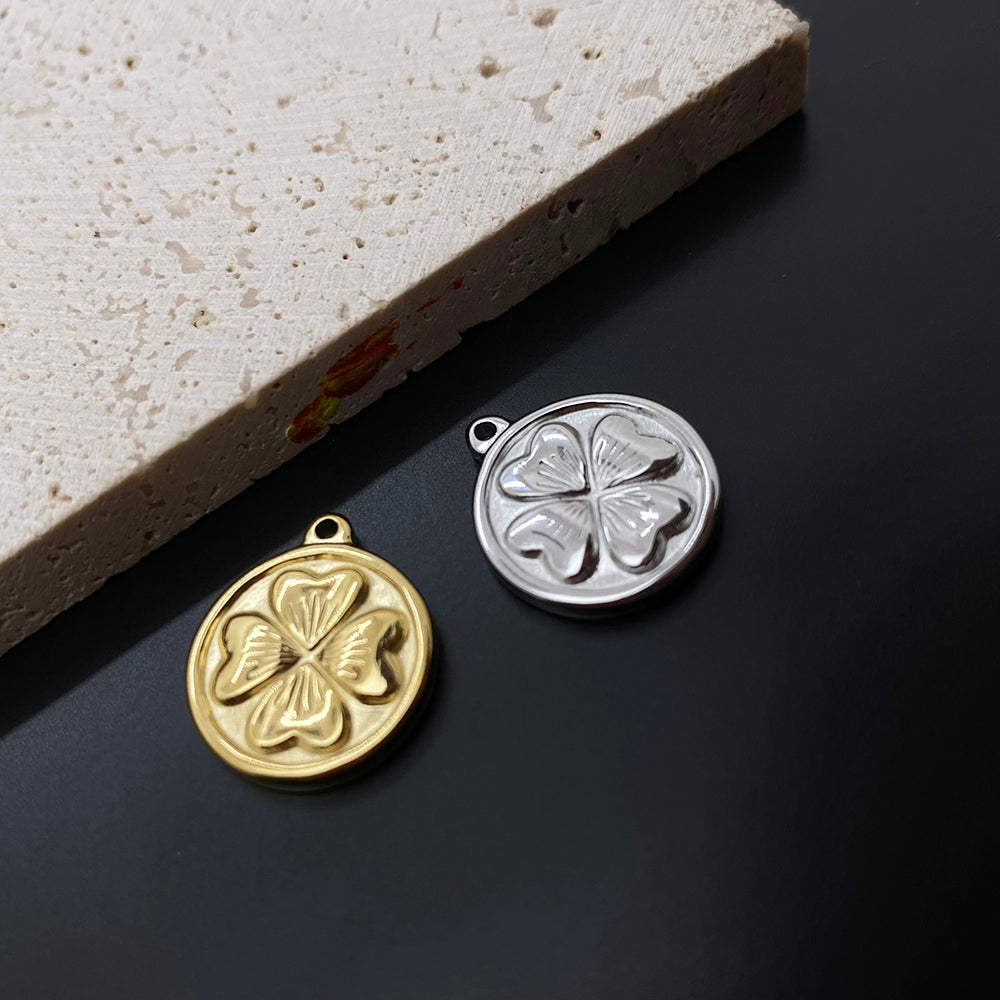 11551 Four leaf clover