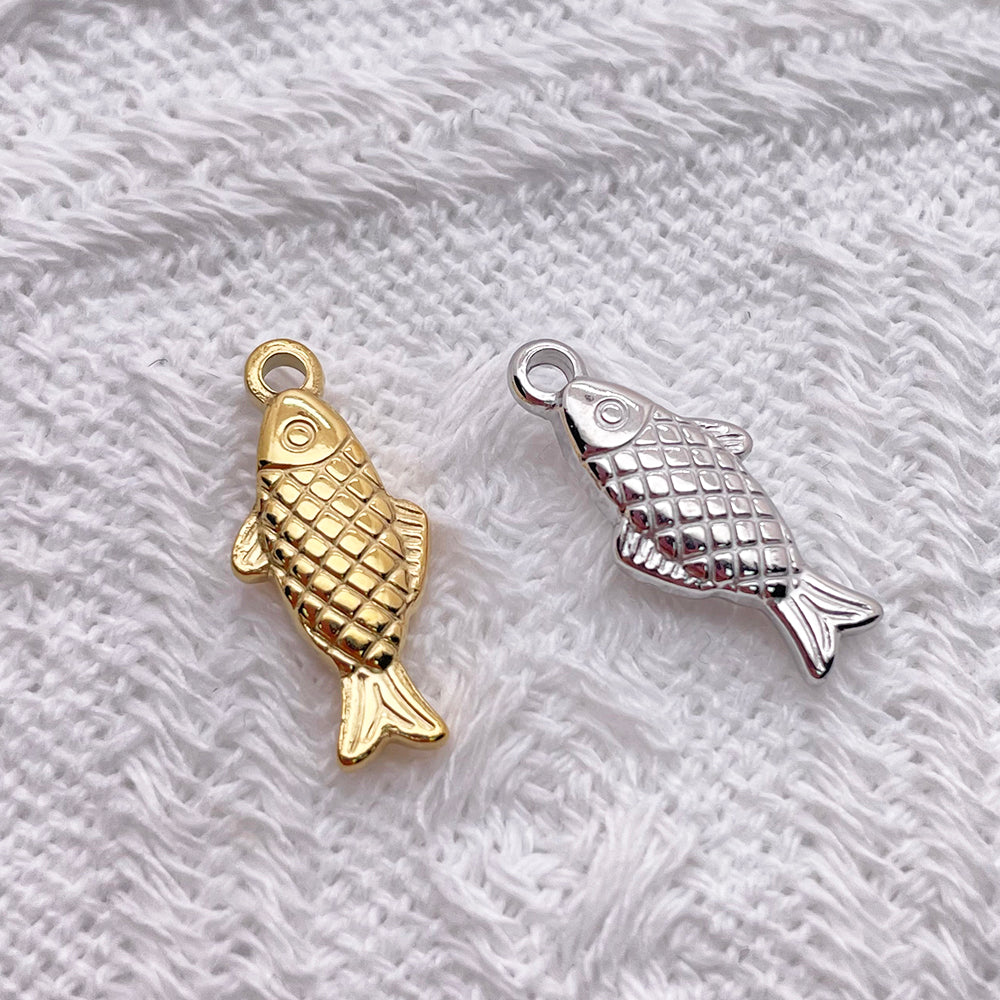 12074 20mm Fish charm