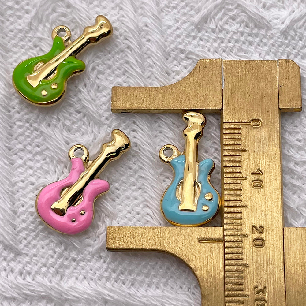 51290 Guitar charm