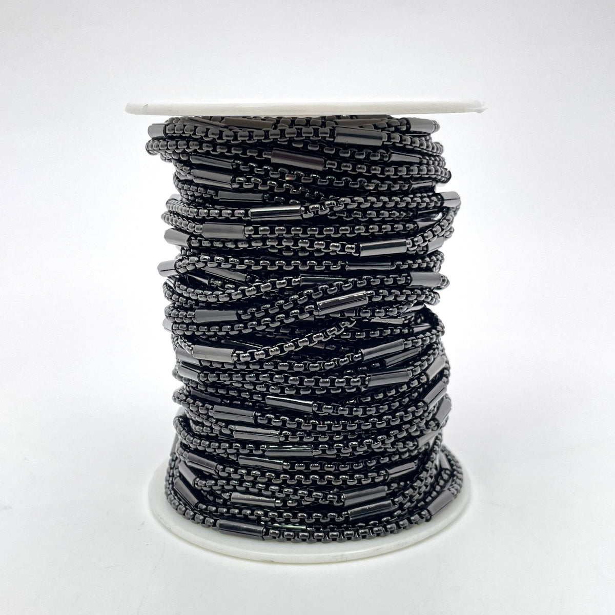 C1609 Square pearl pipe black chain