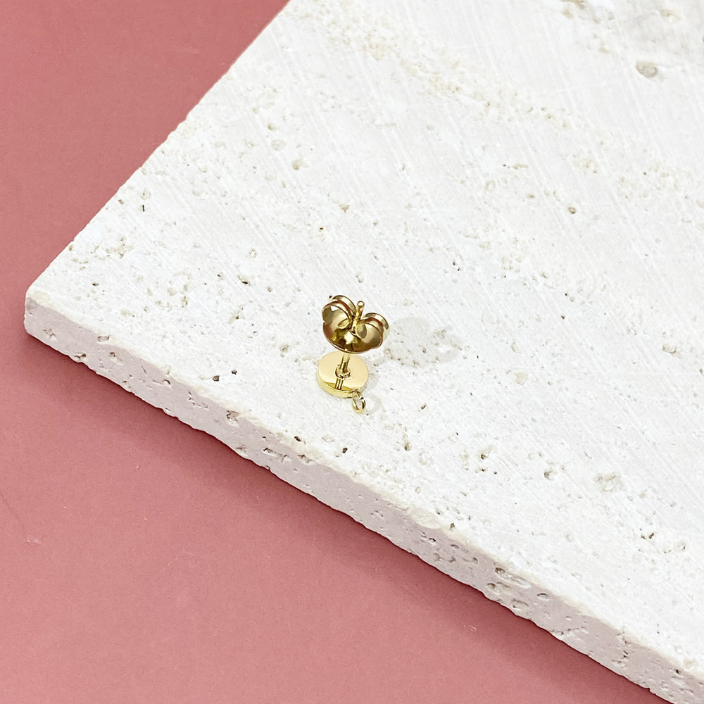 Round Stud