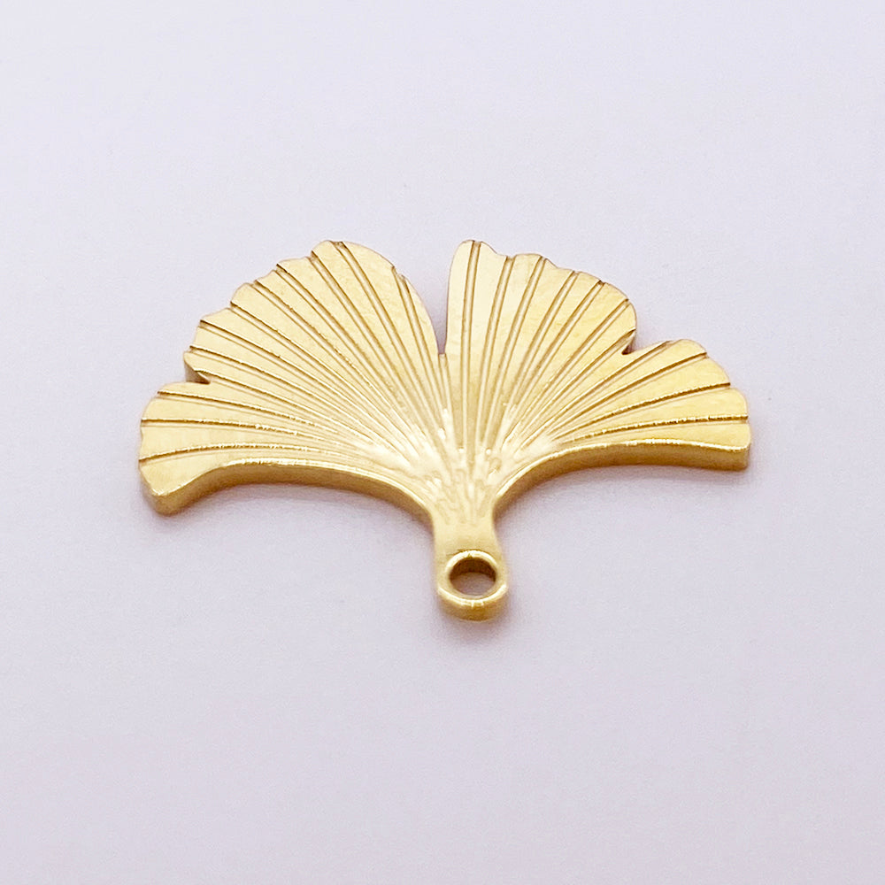 Leaf charm