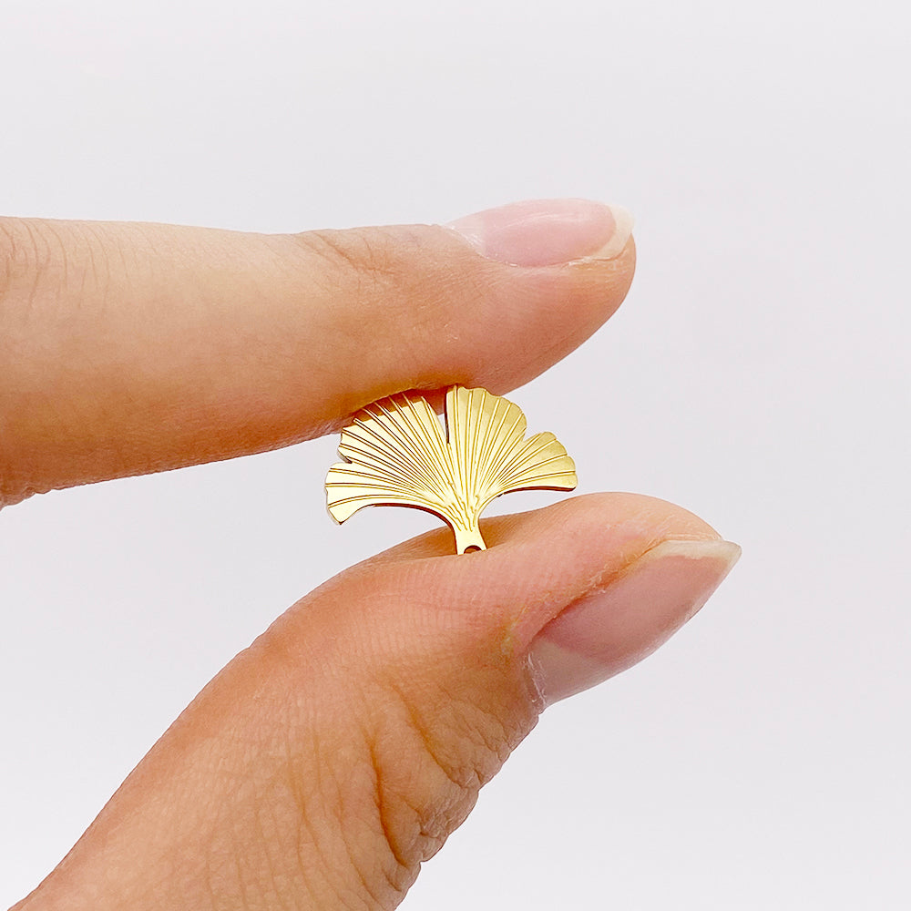 Leaf charm
