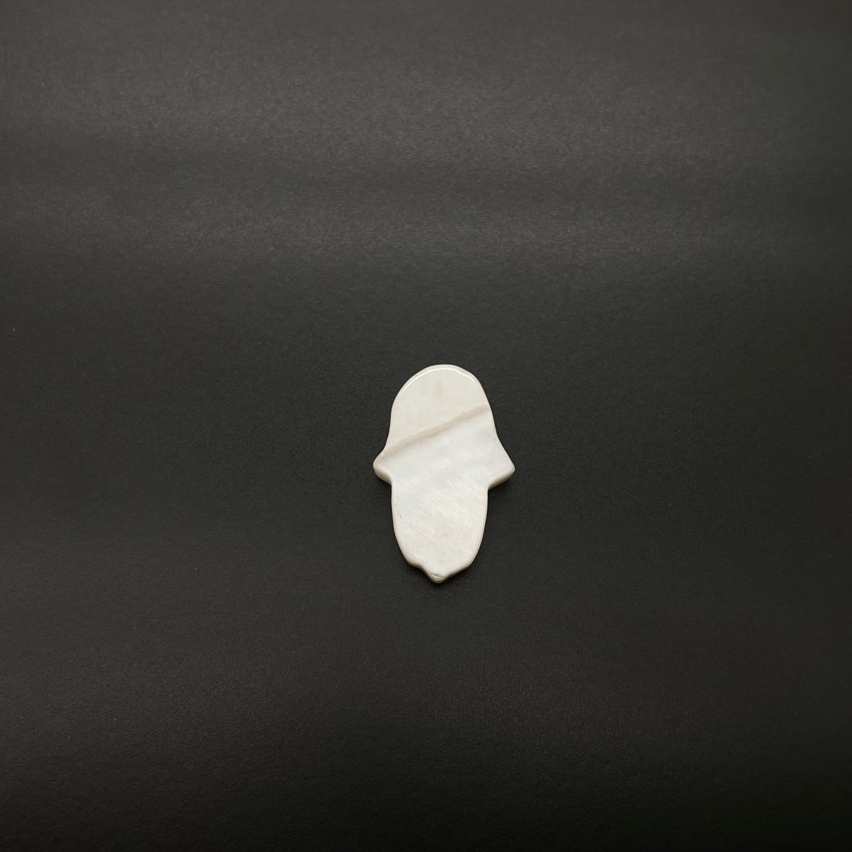 10 pcs/pack Hand shell charm