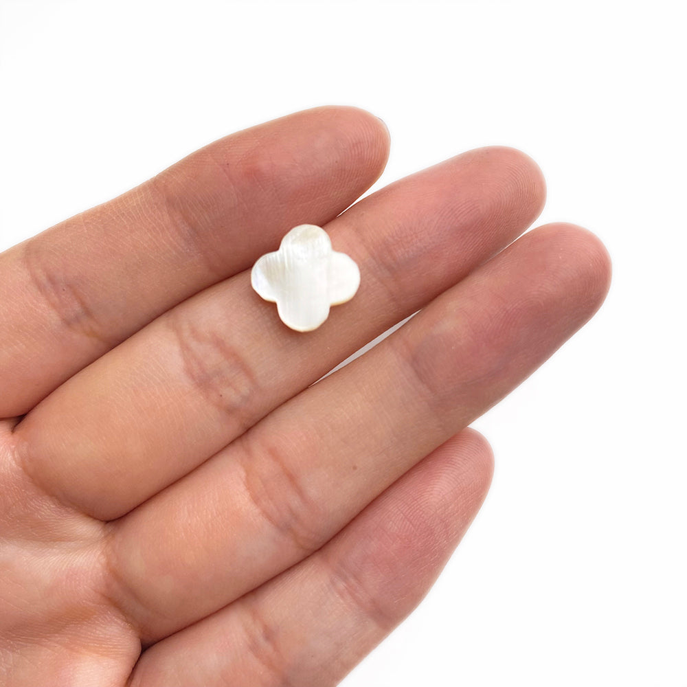 10 pcs/pack Four leaf clover shell charm