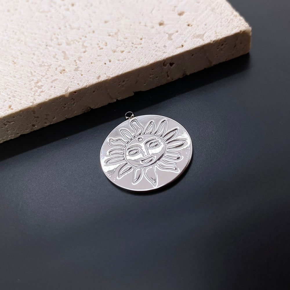 11538  Sun charm
