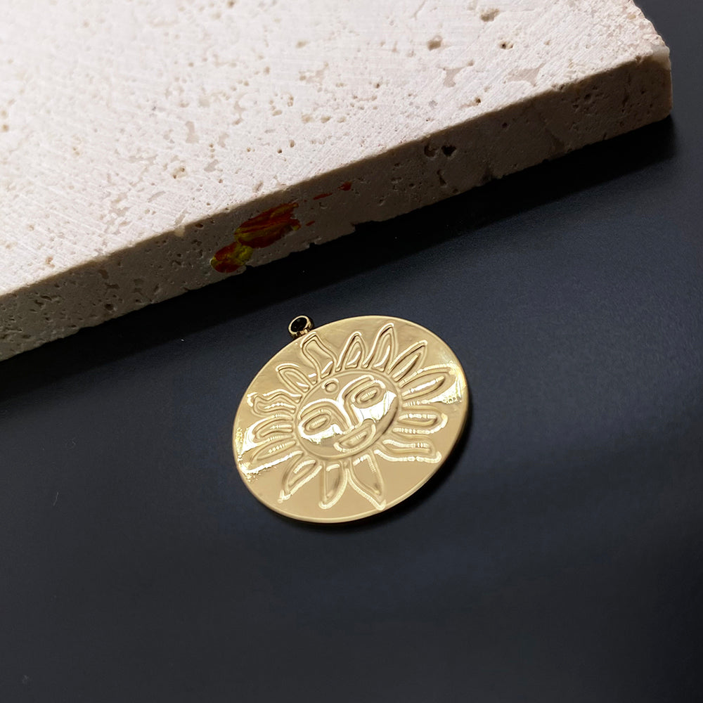 11538  Sun charm