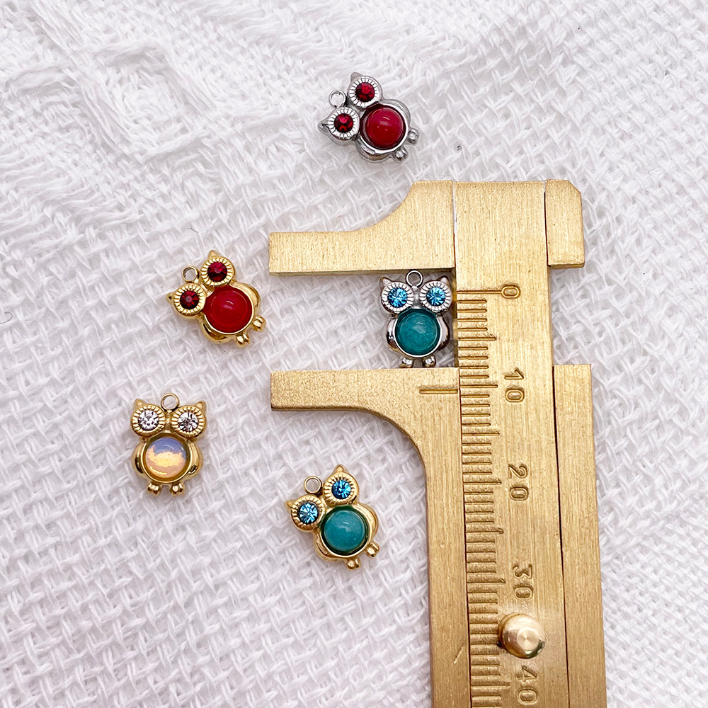 0548 owl charm