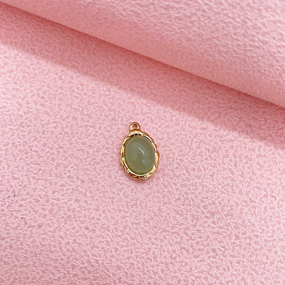 0946 Nature stone charm