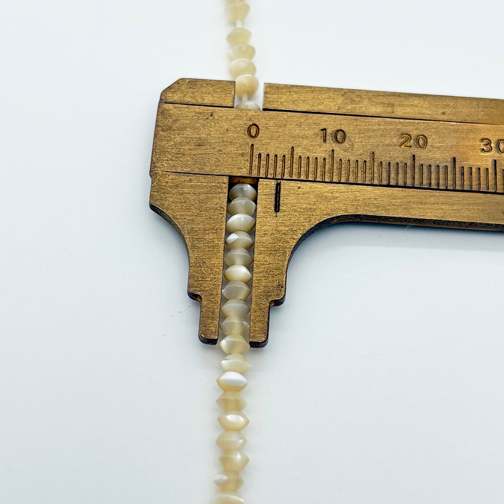 3.5-4mm Top Shell Beads
