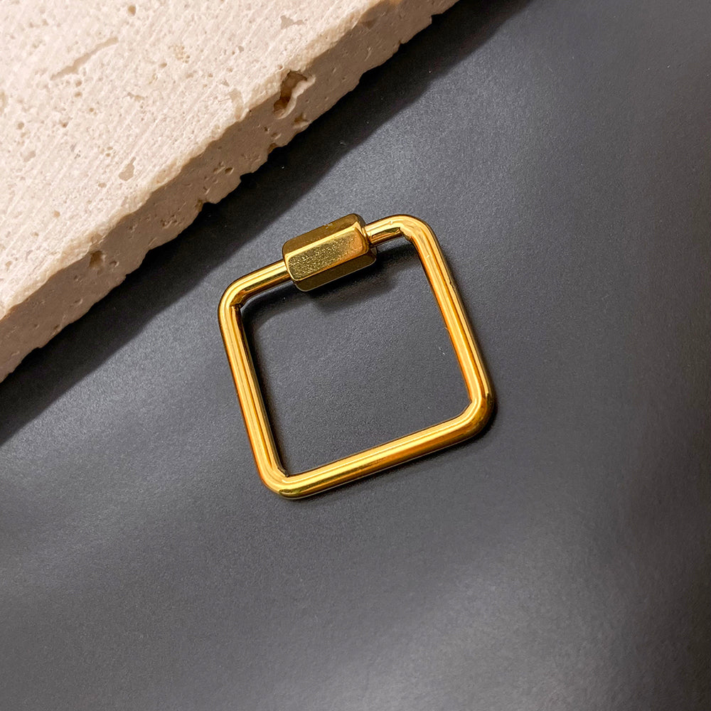 4072 Square clasp