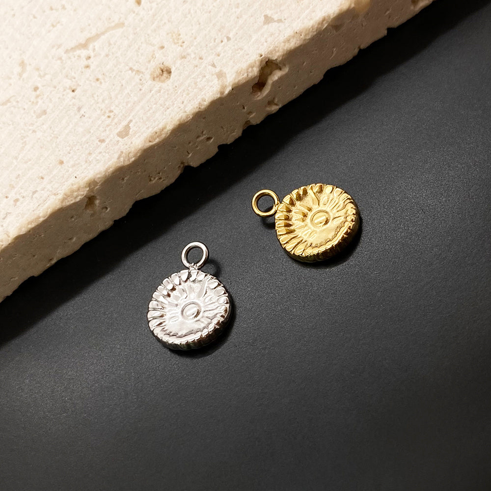 1143 Sun charm