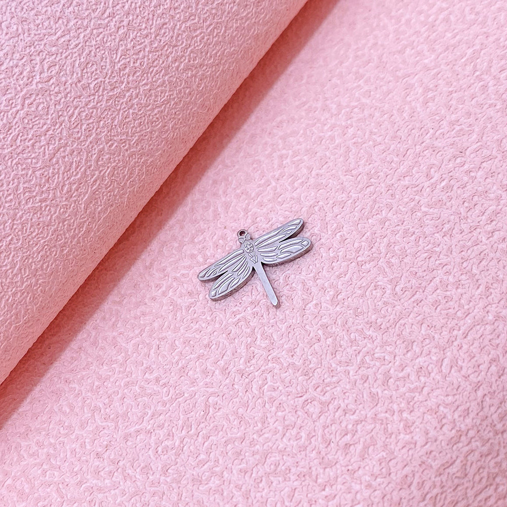 PC312 Dragonfly charm