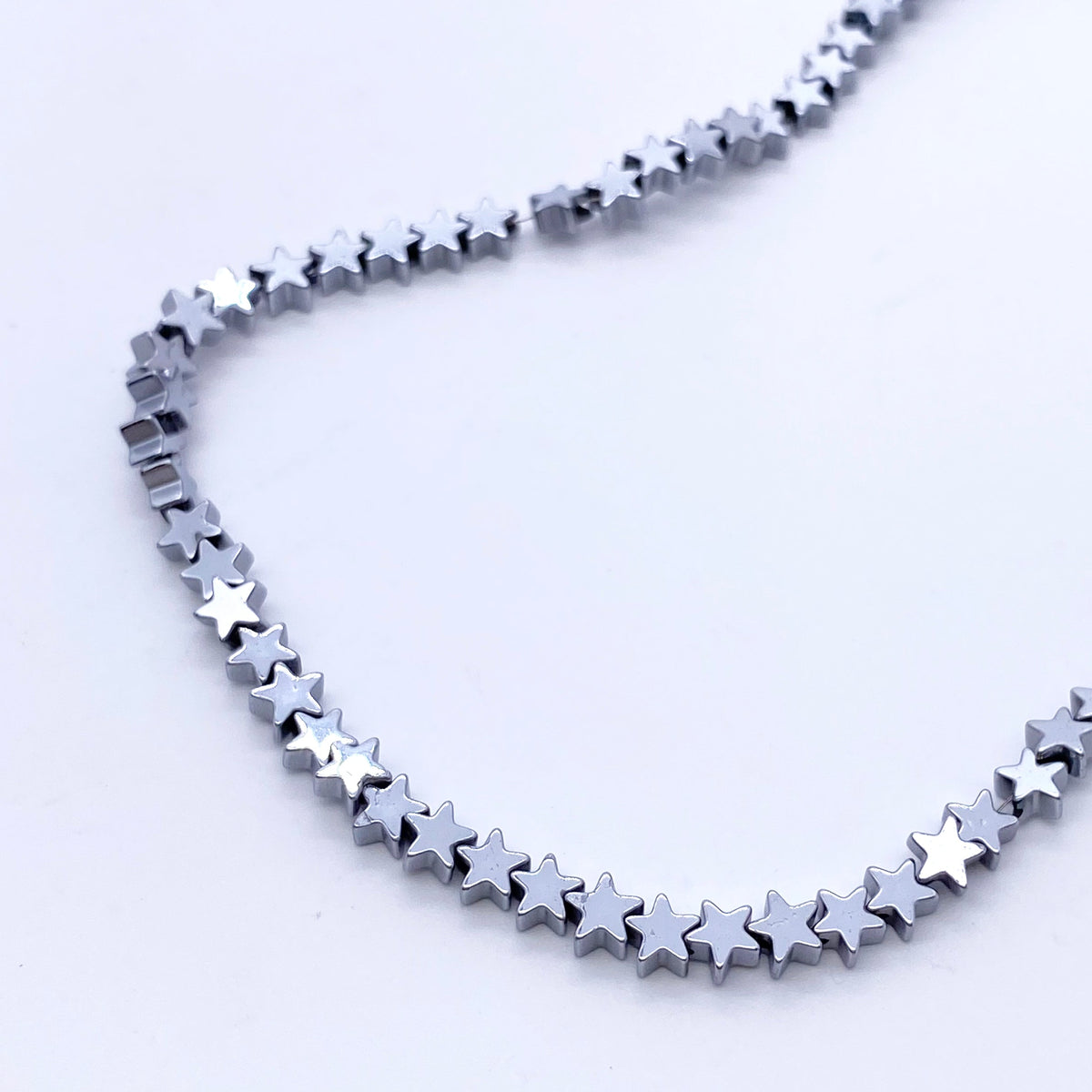 4*2mm Stars Hematite Beads