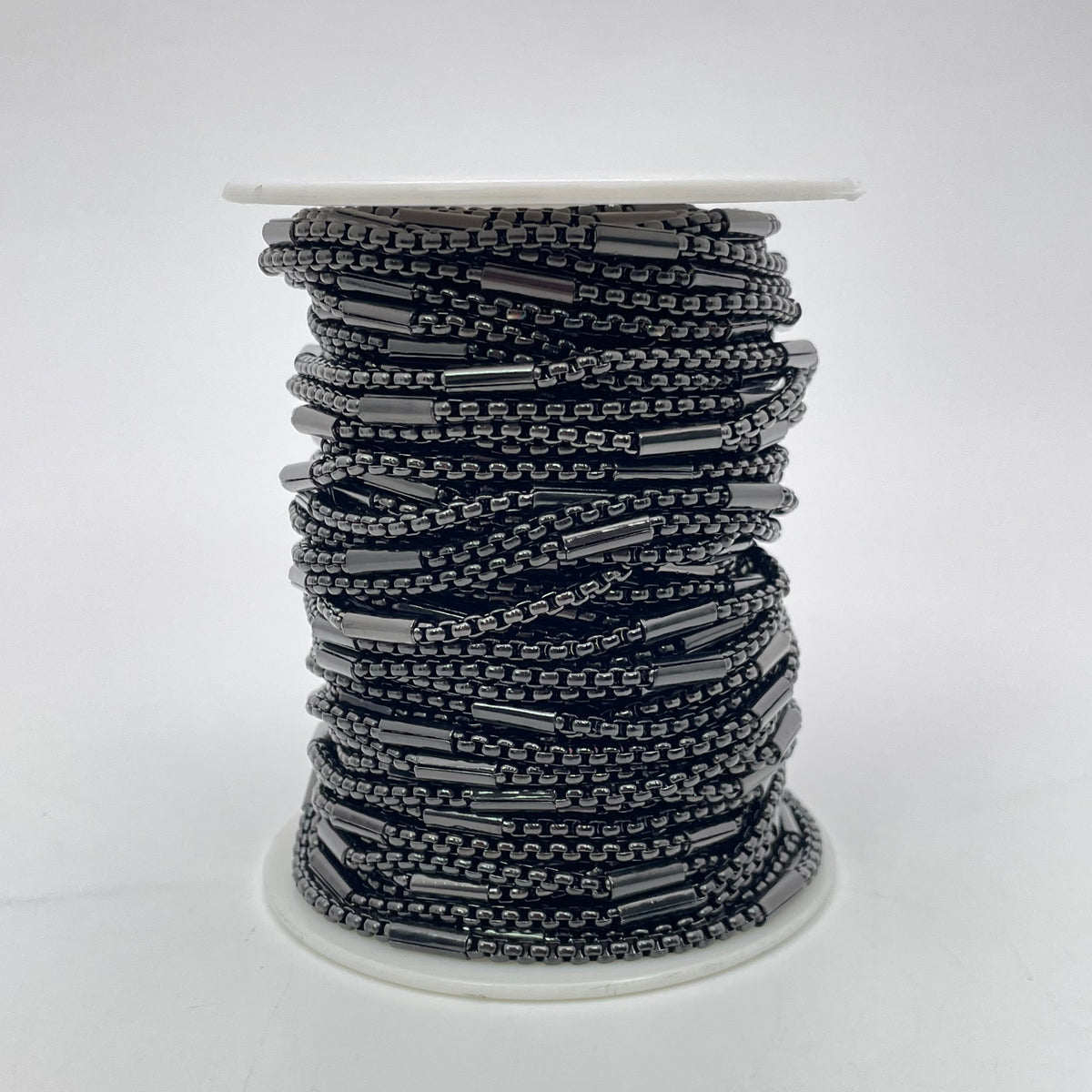 C1609 Square pearl pipe black chain