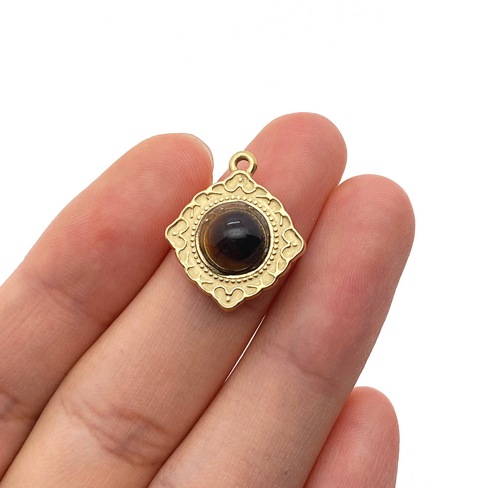 PC681 Tiger eye charm