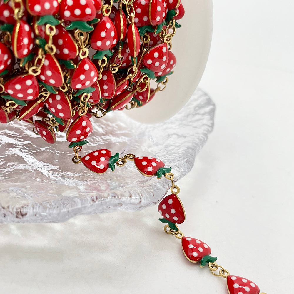 C1679 Strawberry Chain