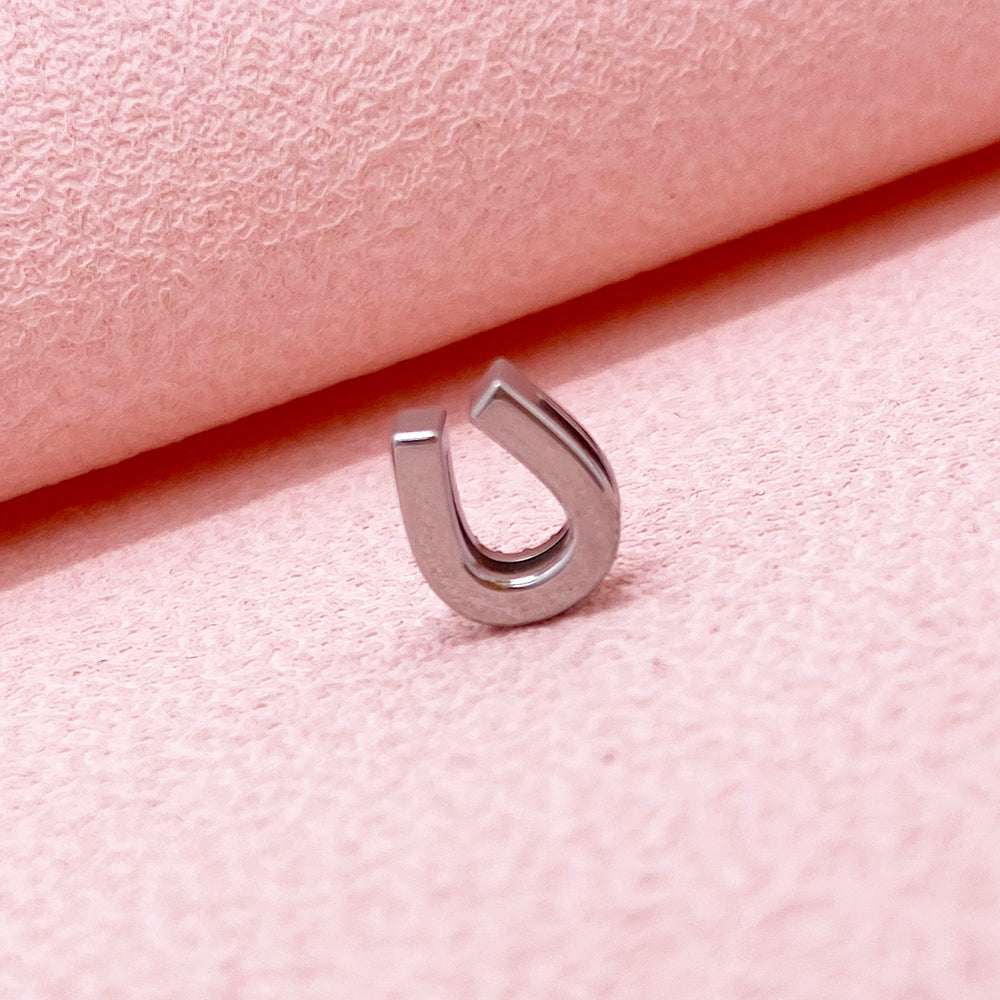 5711 Diamond Horseshoe charm