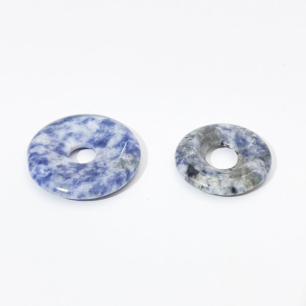 Natural stone crystal donut buckle